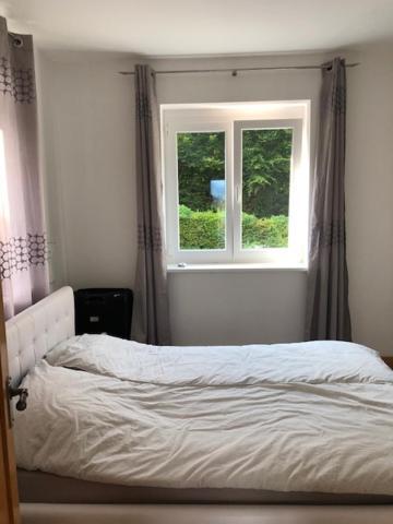 Velden View Ferienwohnung Mit Grosser Sonnenterrasse Und See- Und Karawankenblick 沃尔特湖畔韦尔登 外观 照片