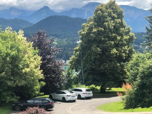 Velden View Ferienwohnung Mit Grosser Sonnenterrasse Und See- Und Karawankenblick 沃尔特湖畔韦尔登 外观 照片